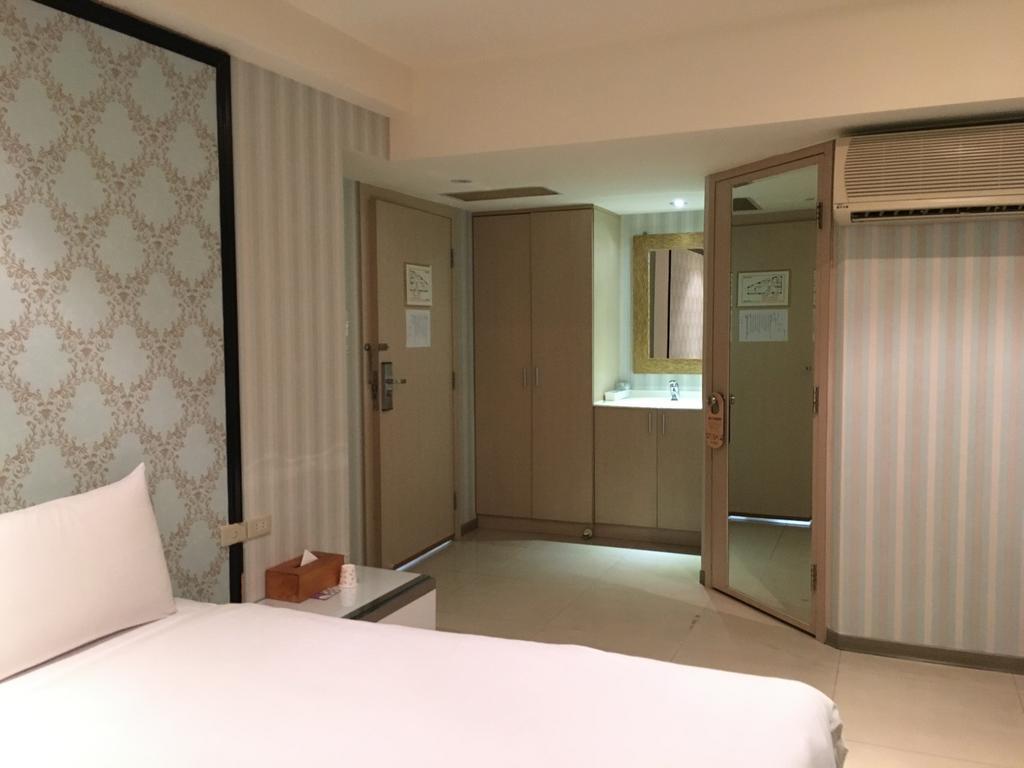 Daylight Hotel Zhonghe  Buitenkant foto
